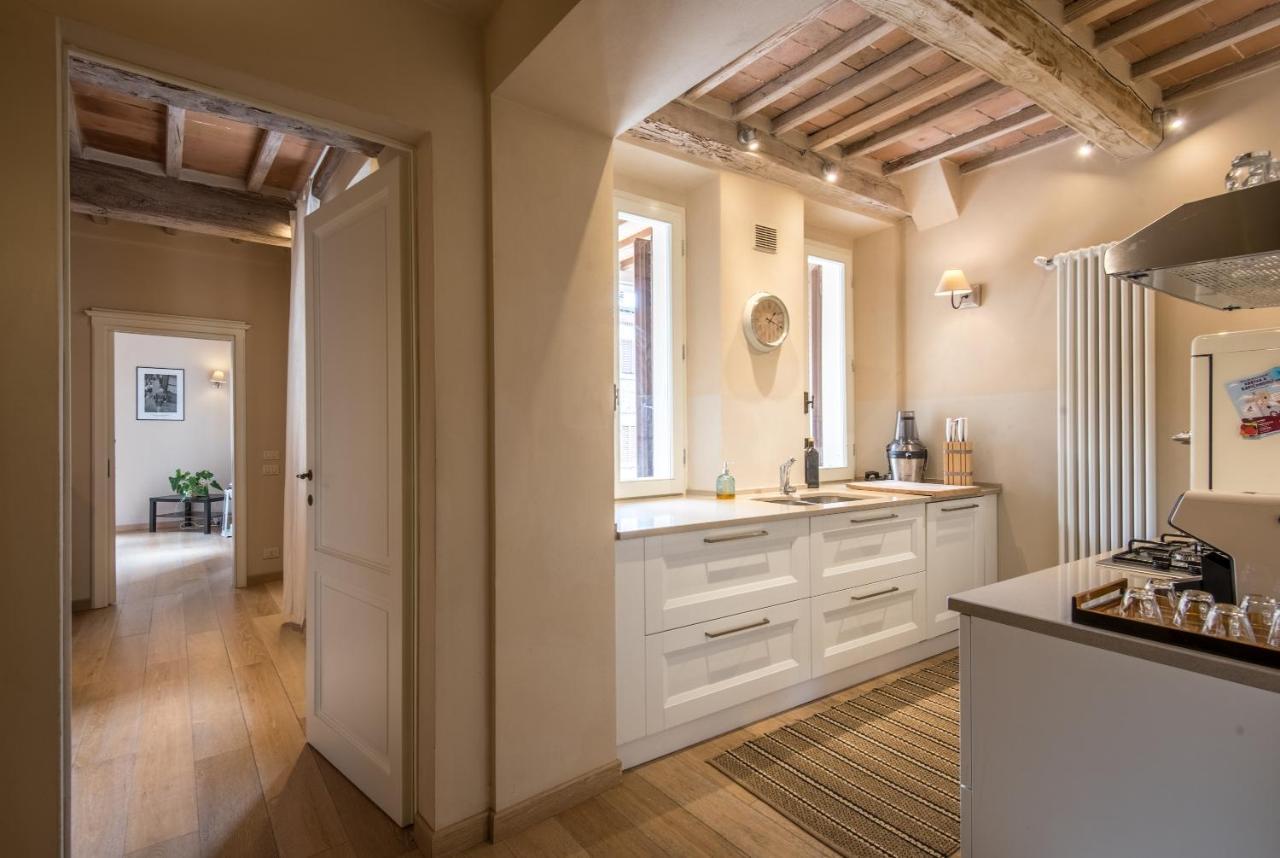 House Apartment *